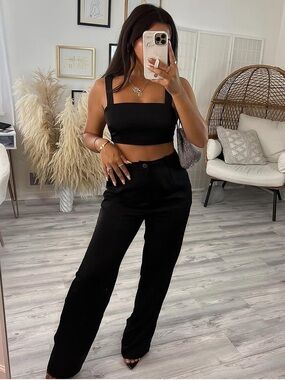 Le Lis Elegant Black Matching Set